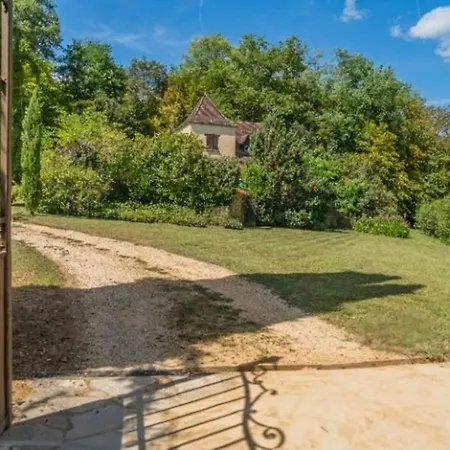 Villa Vezac Hotel *